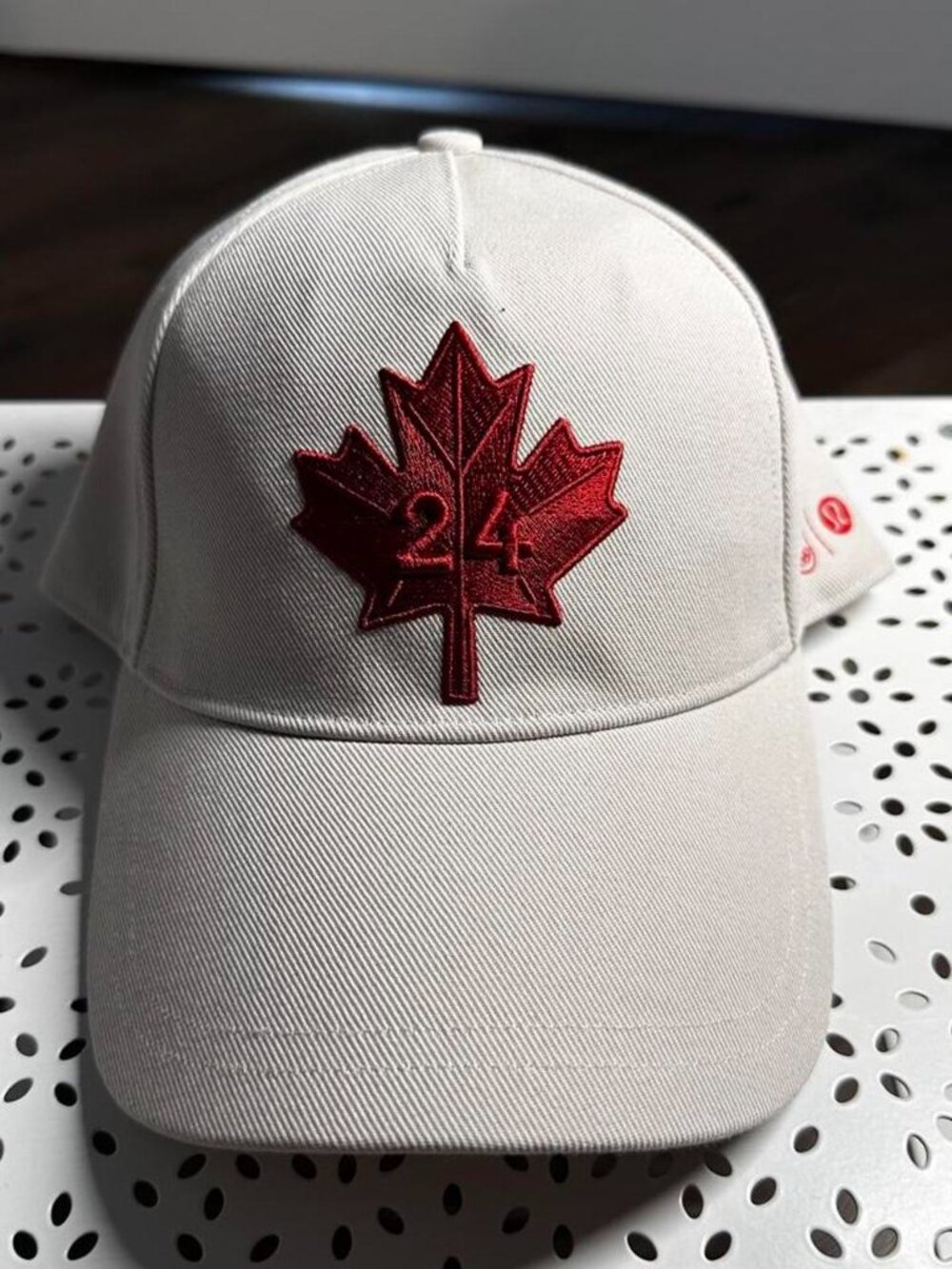 LULULEMON CANADA OLYMPIC HAT